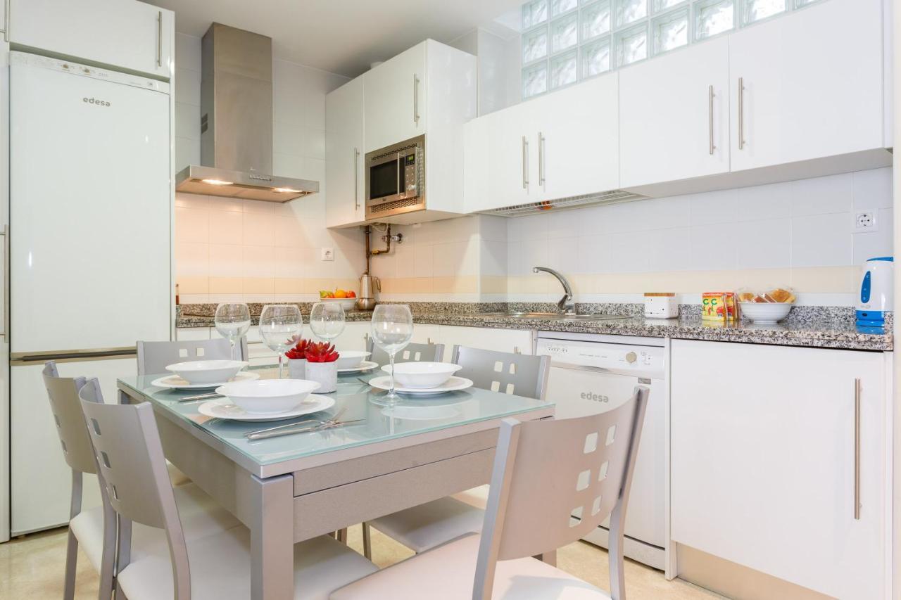 Apartamento Playa Cadiz By Isa Hoteles Экстерьер фото